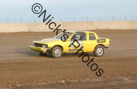 Minneapolis Raceway 5-5-2006 004