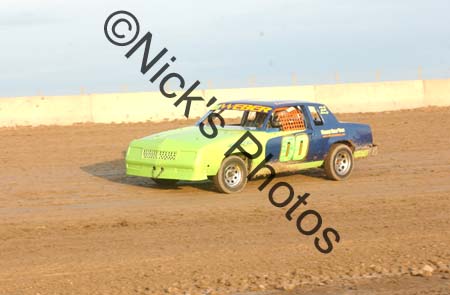 Minneapolis Raceway 5-5-2006 009