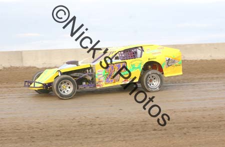 Minneapolis Raceway 5-5-2006 029